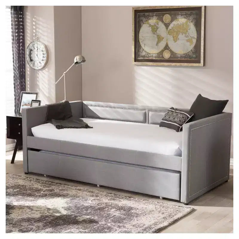 Lit de repos jumeau Raymond moderne et contemporain avec clous décoratifs en tissu, lit gigogne et roulettes de lit d'appoint gris : Structure en bois d'hévéa