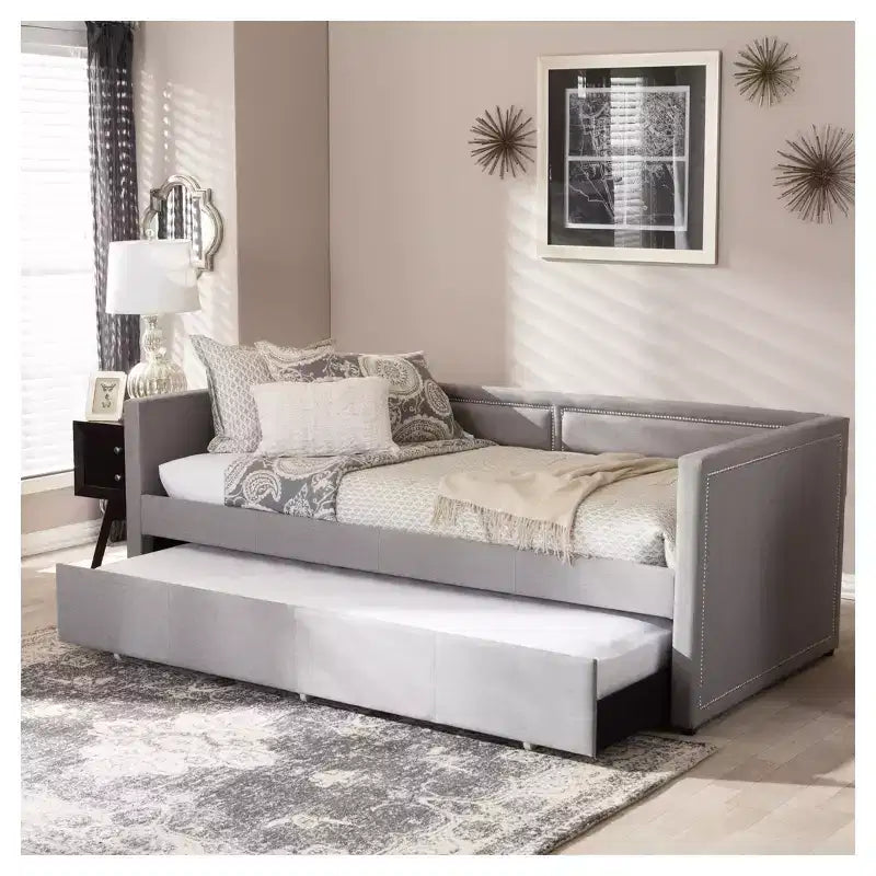 Lit de repos jumeau Raymond moderne et contemporain avec clous décoratifs en tissu, lit gigogne et roulettes de lit d'appoint gris : Structure en bois d'hévéa
